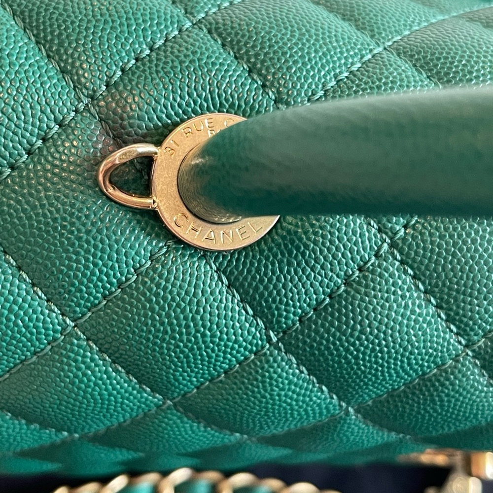 💚 ✨ Gorgeous  Chanel Coco Handle✨💚 - Picture 3 of 14